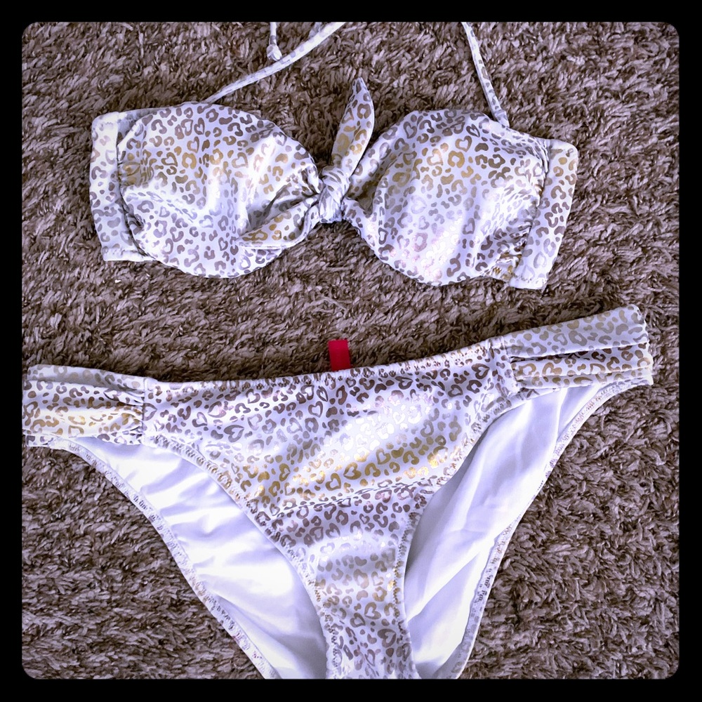 VS Bikini